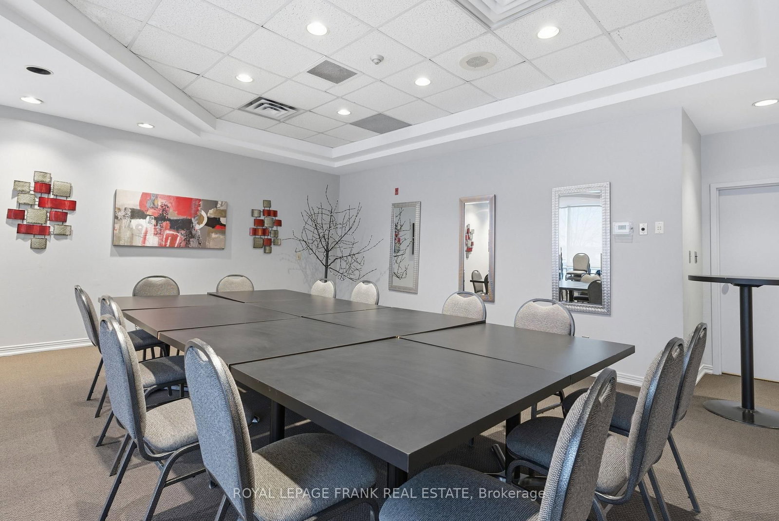 711 Rossland Road E, Unit 710 - Photo 24