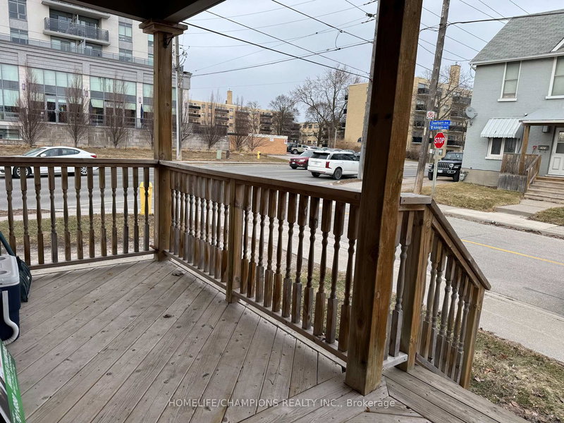 home for lease on 238 Dearborn Avenue