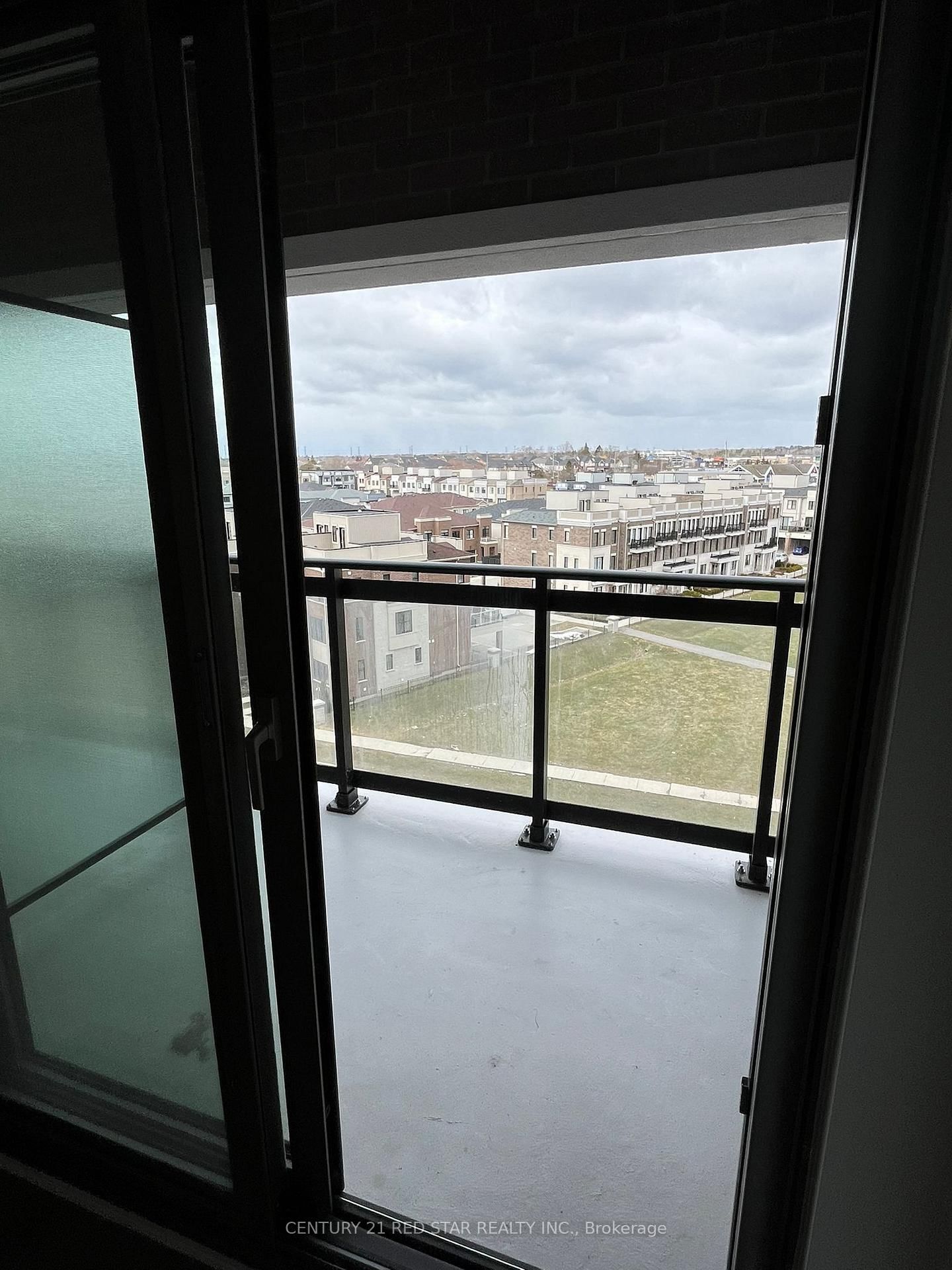 51 Clarington Boulevard, Unit 608 - Photo 7