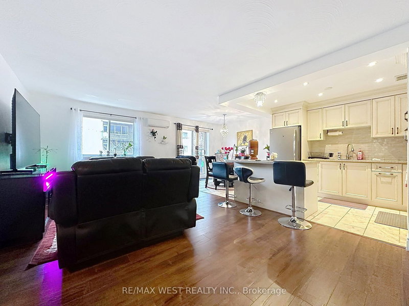 206 - 800 Kennedy Rd, Toronto, M1K 2C9 | Image 3