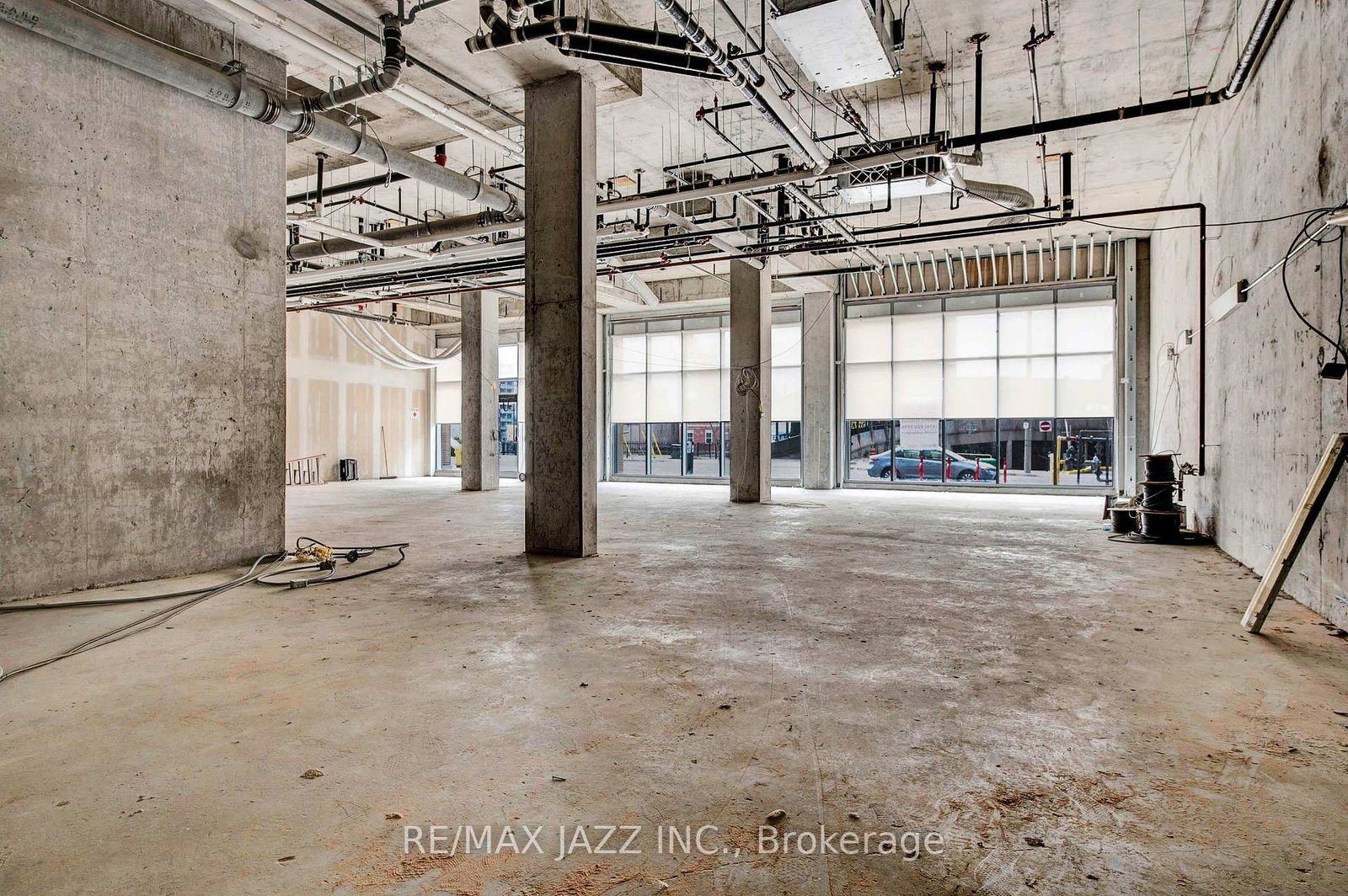 100 Bond Street E, Unit 1B - Photo 10