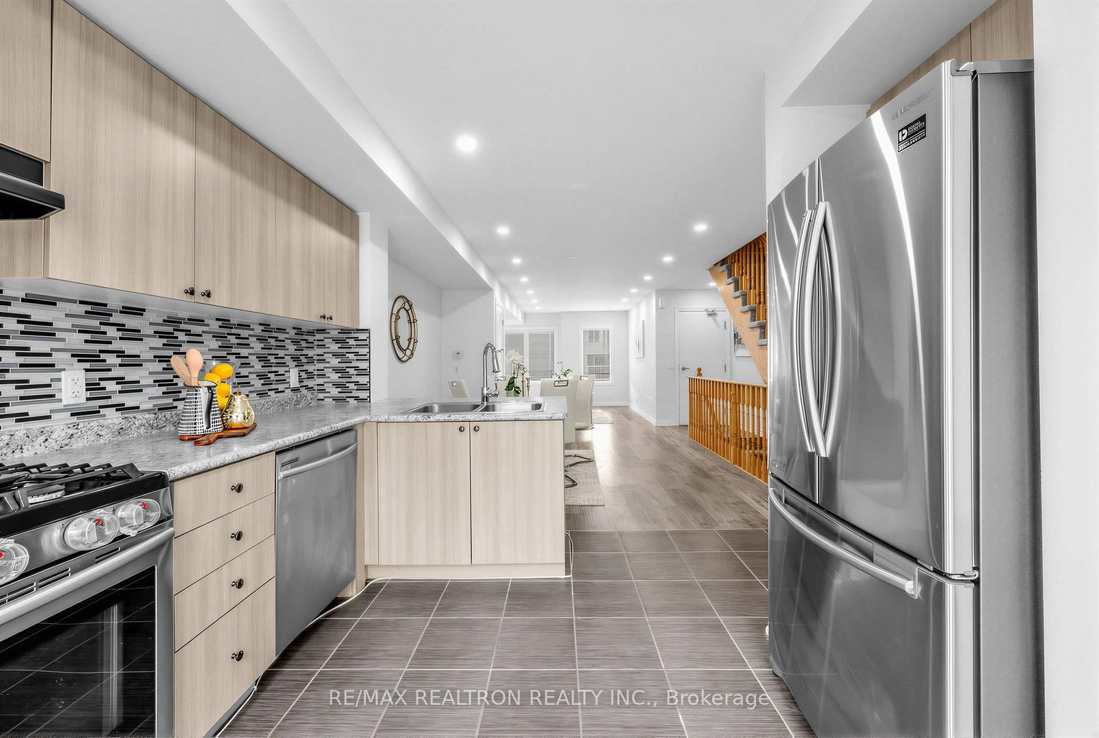 Townhouse for sale at 35-2500 Hill Rise Court, Oshawa, Ontario, L1L 0W2 - Windfields - MLS: E12912080