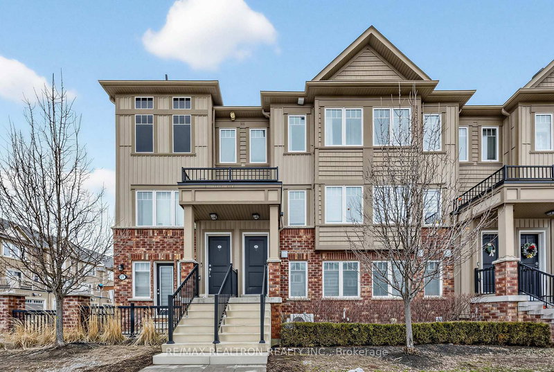 35 - 2500 Hill Rise Crt, Oshawa, L1L 0W2 | Image 2