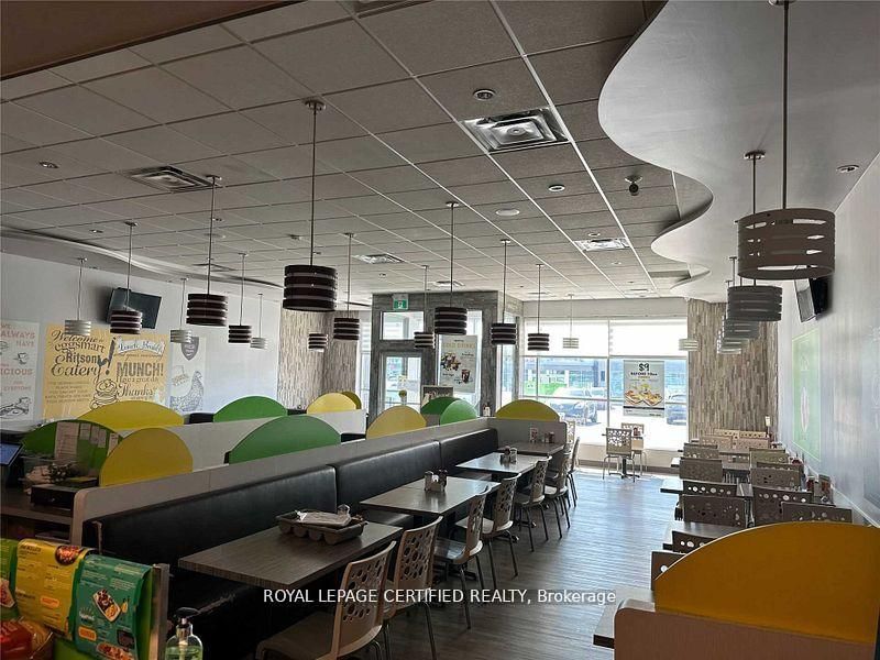 224 Ritson Road N, Unit C2.1 - Photo 4