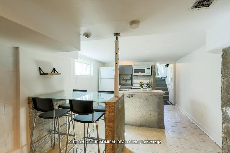 Bsmt - 70 Carlaw Ave, Toronto, M4M 2R7 | Image 3