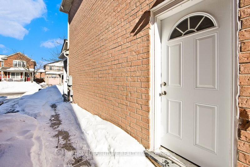 BSMT - 49 Hyacinth Cres, Toronto, M1X 1W9 | Image 2