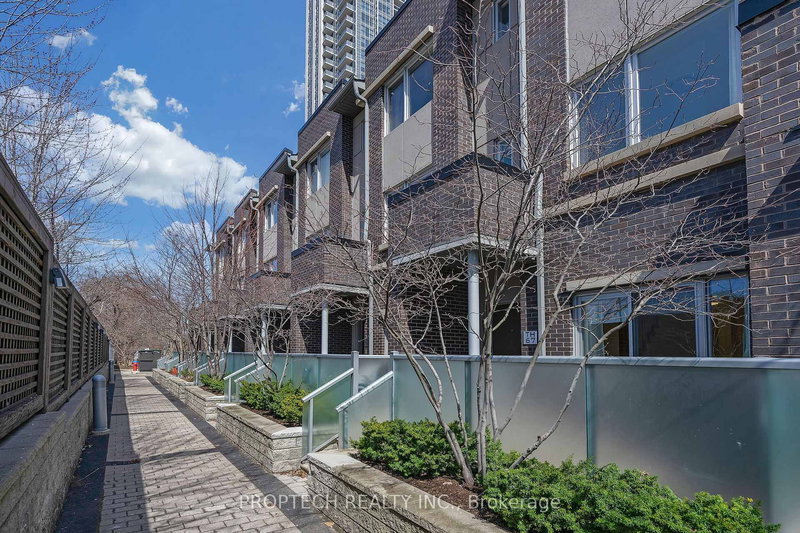 67 - 295 Village Green Sq, Toronto, M1S 0L2 | Image 2