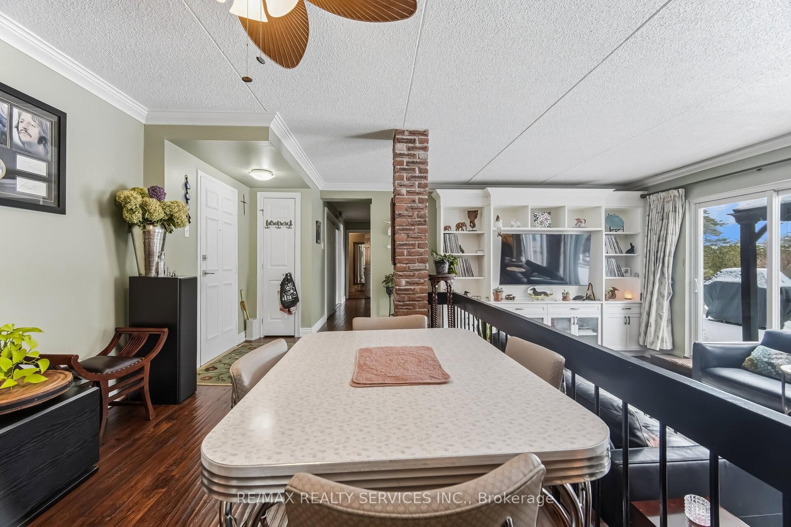 Condo for sale at 105-580 Mary Street, Whitby, Ontario, L1N 2R3 - Downtown Whitby - MLS: E12913162