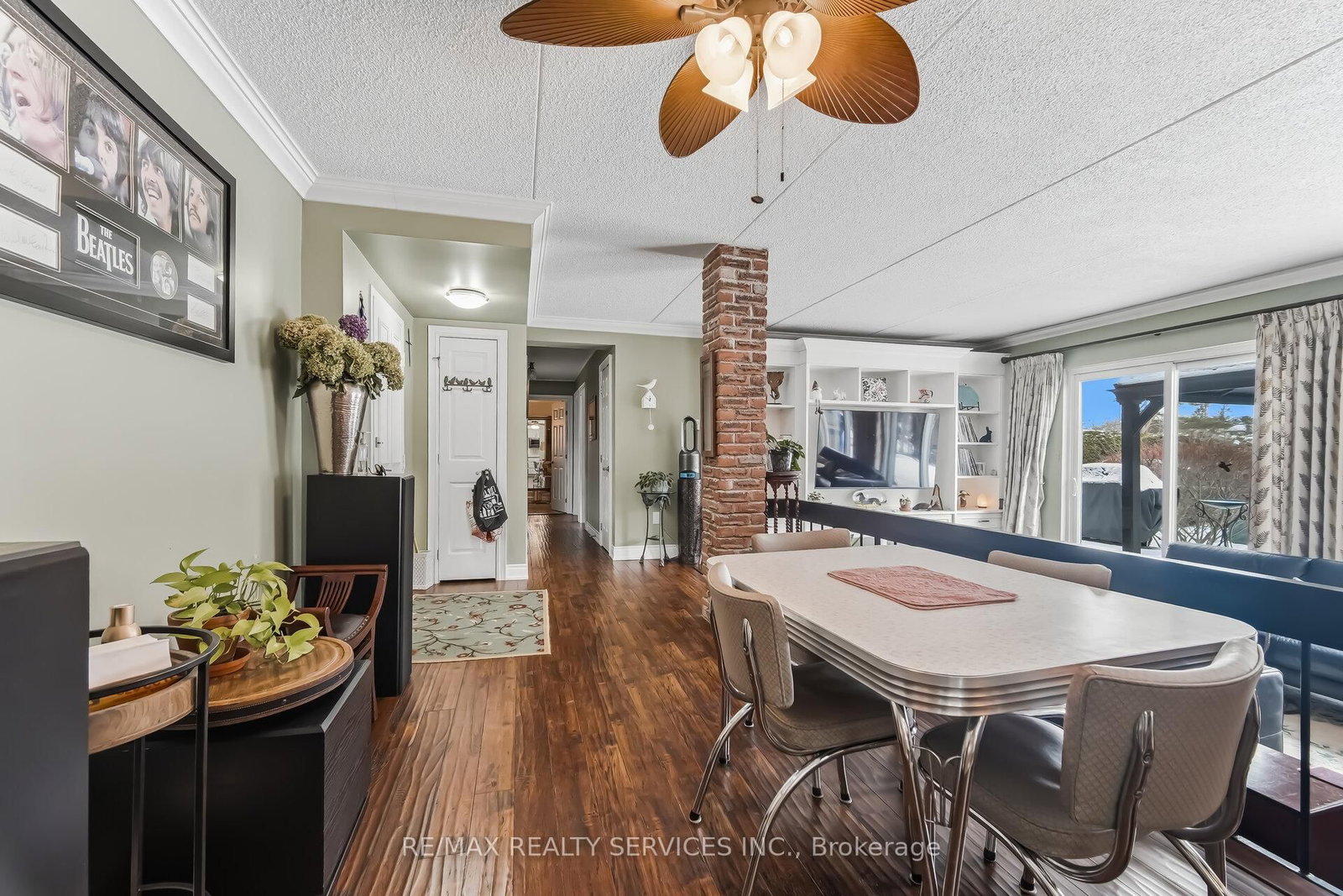 Condo for sale at 105-580 Mary Street, Whitby, Ontario, L1N 2R3 - Downtown Whitby - MLS: E12913162