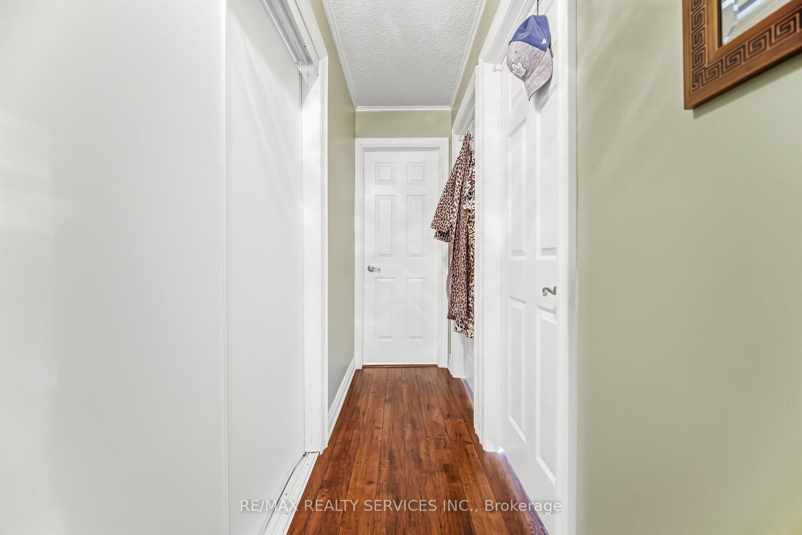 Condo for sale at 105-580 Mary Street, Whitby, Ontario, L1N 2R3 - Downtown Whitby - MLS: E12913162