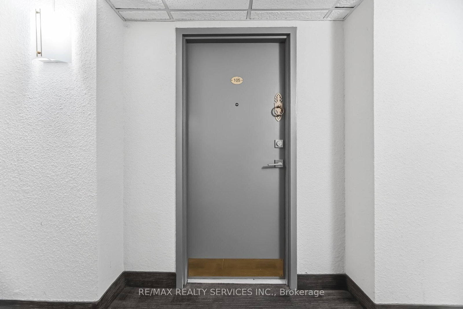 Condo for sale at 105-580 Mary Street, Whitby, Ontario, L1N 2R3 - Downtown Whitby - MLS: E12913162