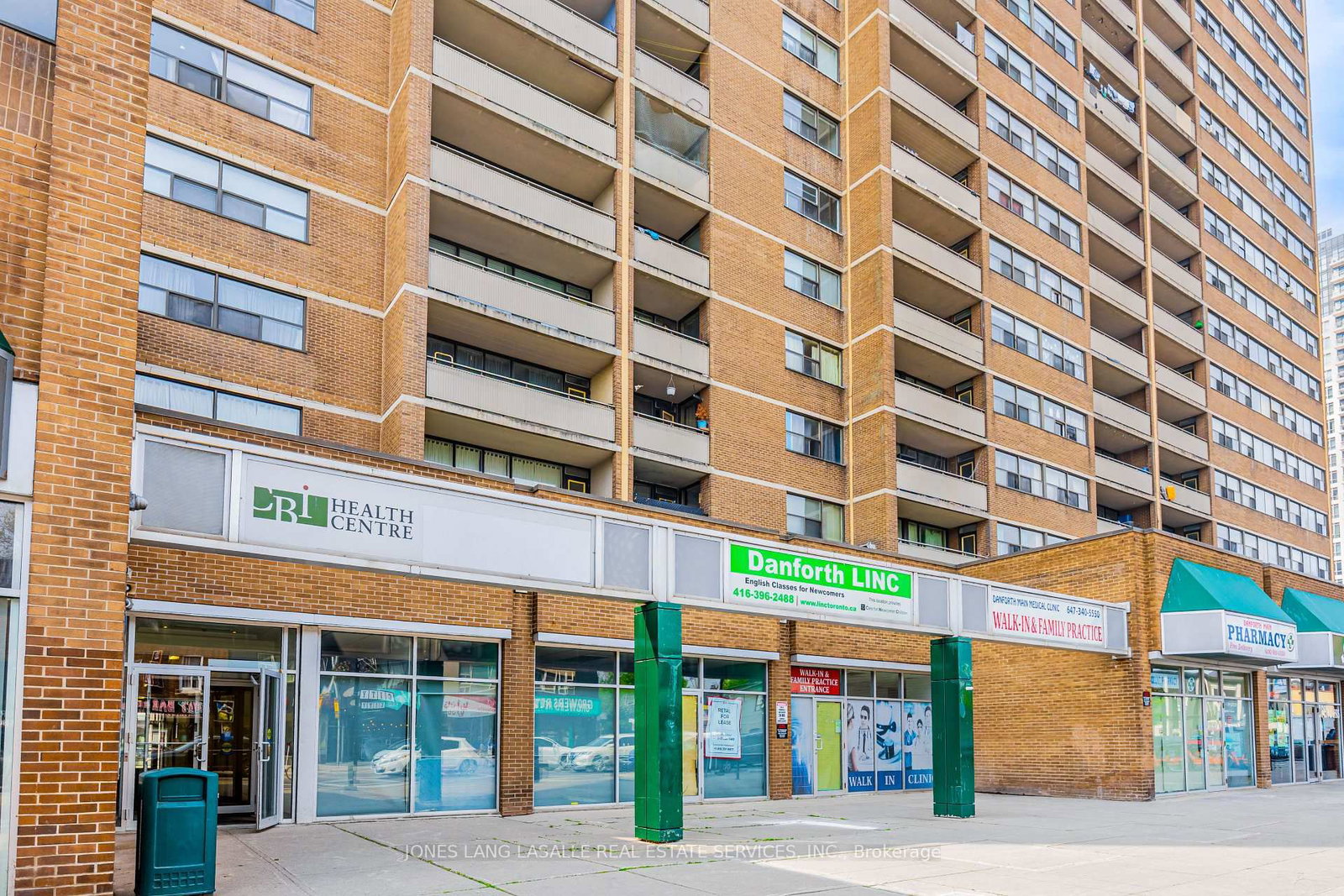2575 Danforth Avenue, Unit 7
