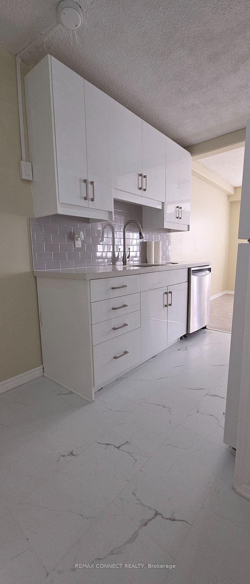 Condo for lease at 108-1950 Kennedy Road, Toronto, Ontario, M1P 4S9 - Dorset Park - MLS: E12914038