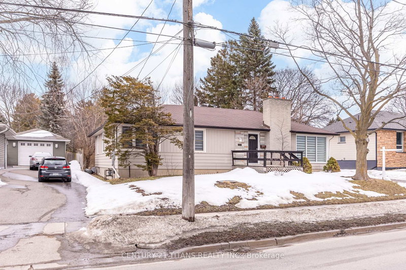 405 Anderson St, Whitby, L1N 3V8 | Image 3