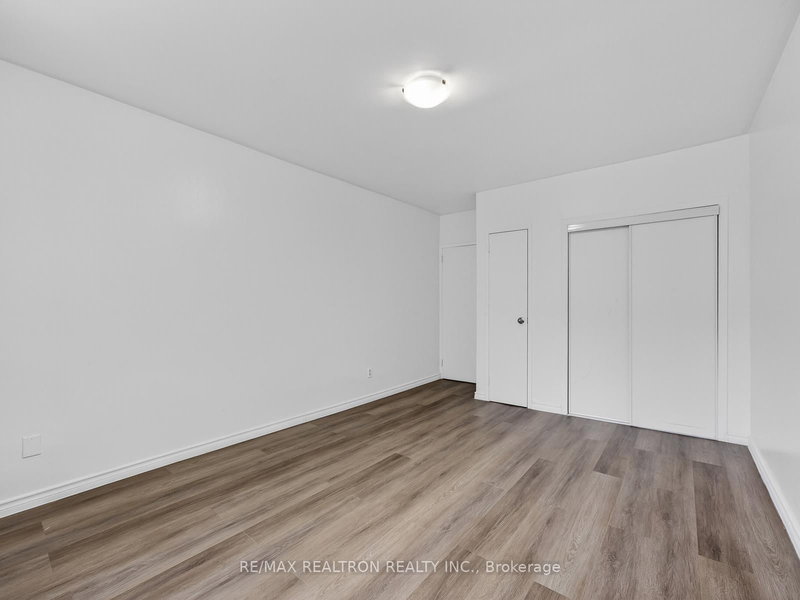 404 - 275 Wentworth St W, Oshawa, L1J 1N1 | Image 3