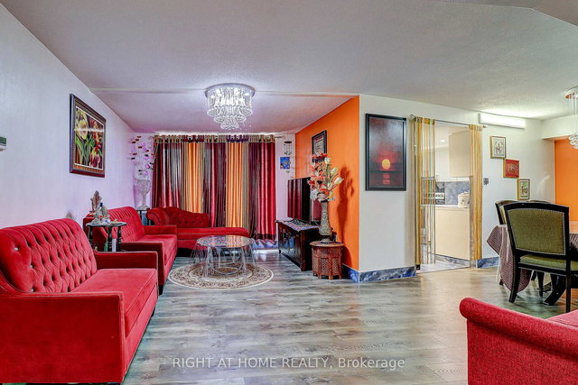 605 - 757 Victoria Park Avenue