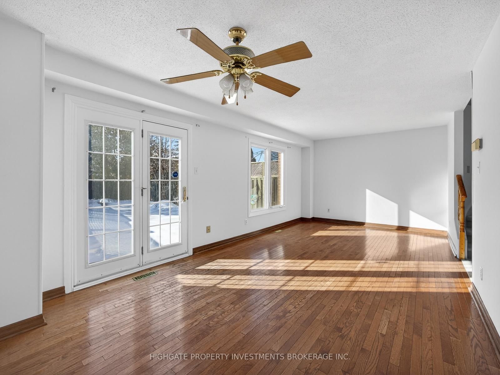 Detached House for sale at 739 Edgewood Road, Pickering, Ontario, L1V 2Z7 - Amberlea - MLS: E12916468