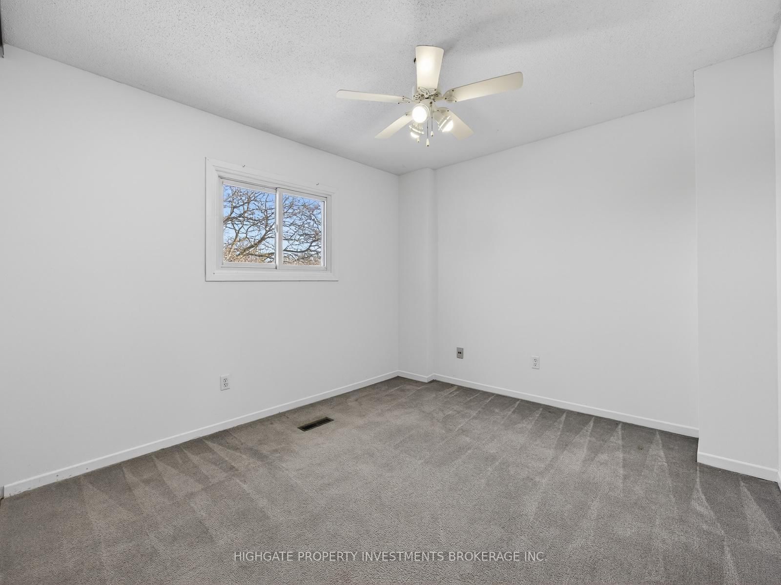 Detached House for sale at 739 Edgewood Road, Pickering, Ontario, L1V 2Z7 - Amberlea - MLS: E12916468