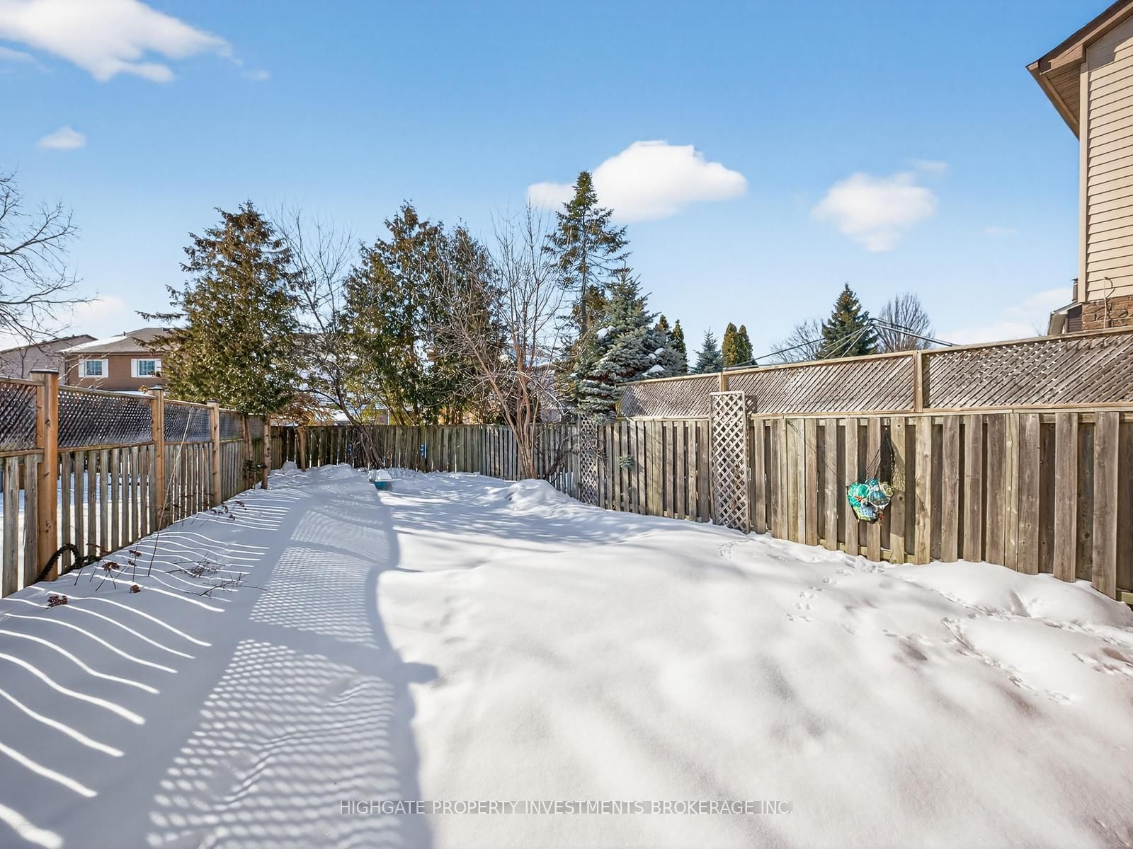 Detached House for sale at 739 Edgewood Road, Pickering, Ontario, L1V 2Z7 - Amberlea - MLS: E12916468