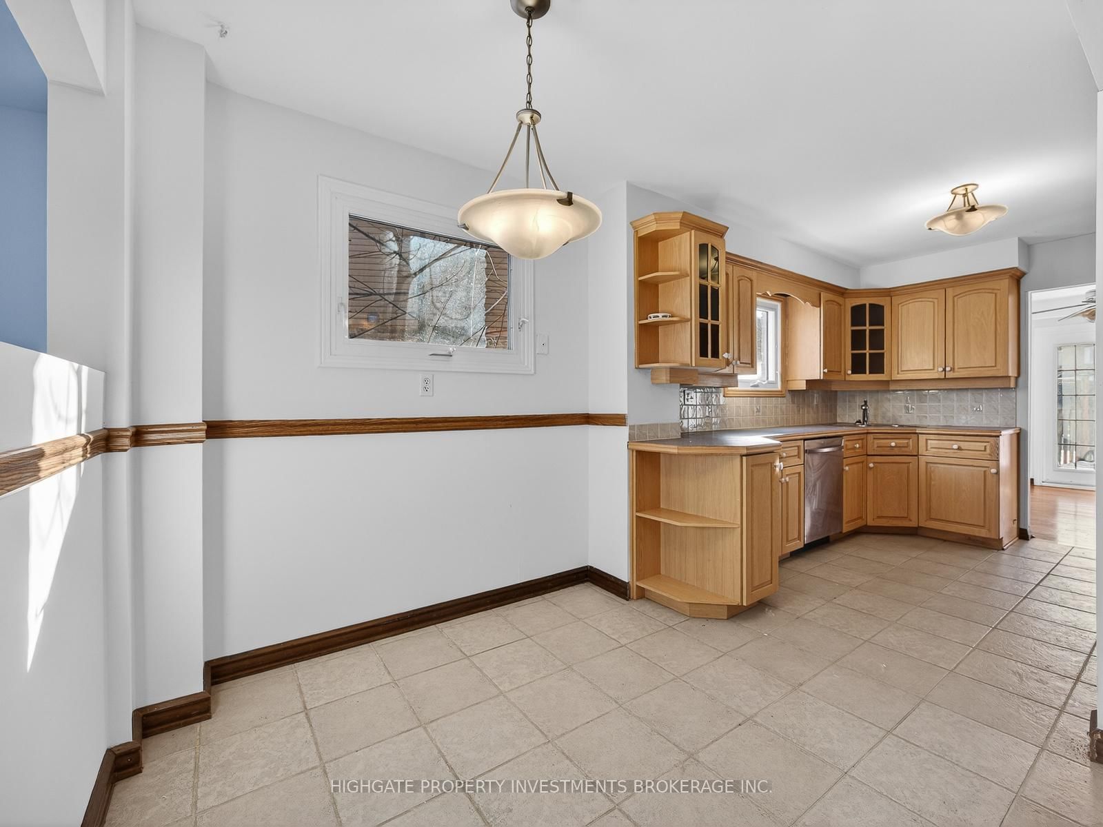 Detached House for sale at 739 Edgewood Road, Pickering, Ontario, L1V 2Z7 - Amberlea - MLS: E12916468