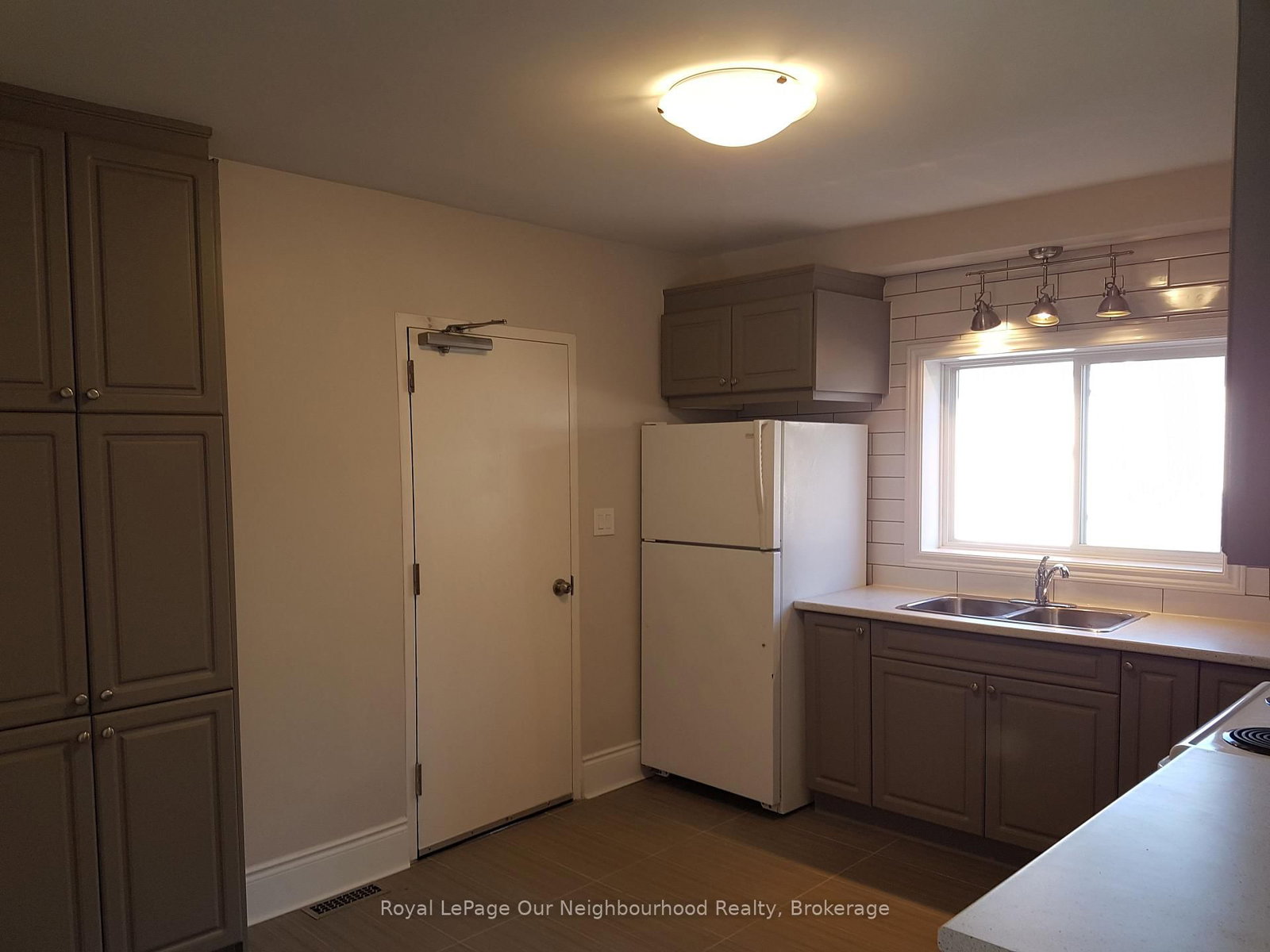 290 Eulalie Avenue, Unit Unit 1 (MAIN) - Photo 3