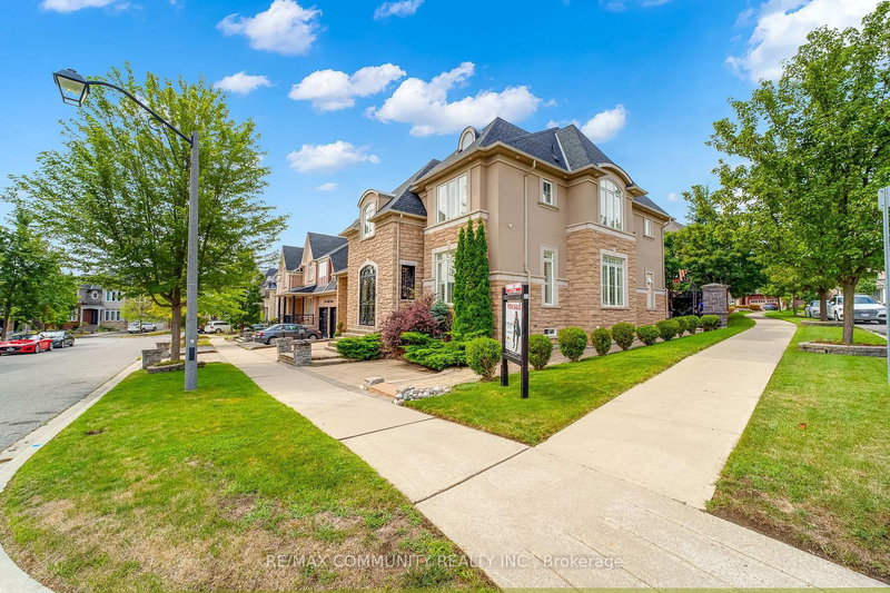 2 Dolby Cres, Ajax, L1Z 0E1 | Image 3