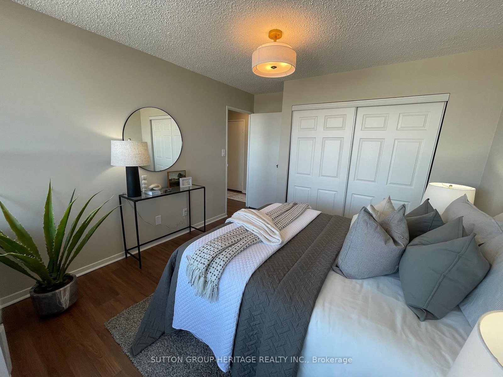 55 William Street E, Unit 912 - Photo 22