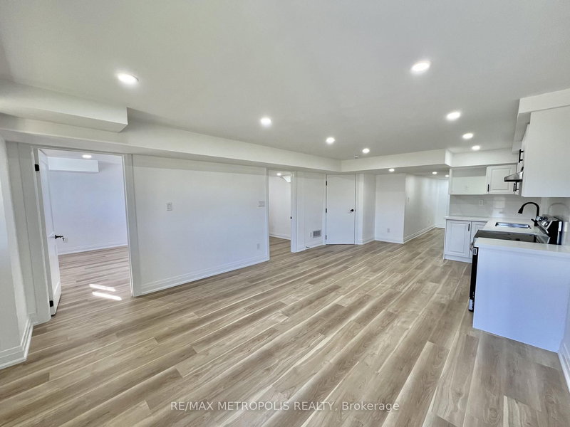 Basement - 3271A Turnstone Blvd, Pickering, L1X 0N2 | Image 2