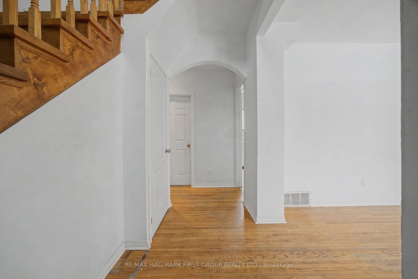 Detached House for sale at 239 Davidson Street, Pickering, Ontario, L1V 2P9 - Rural Pickering - MLS: E12917752