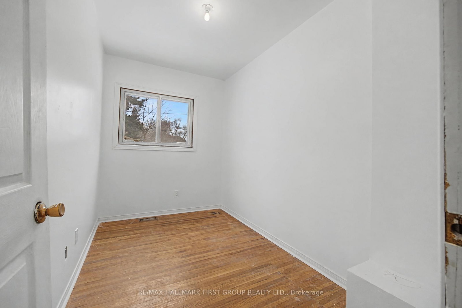 Detached House for sale at 239 Davidson Street, Pickering, Ontario, L1V 2P9 - Rural Pickering - MLS: E12917752