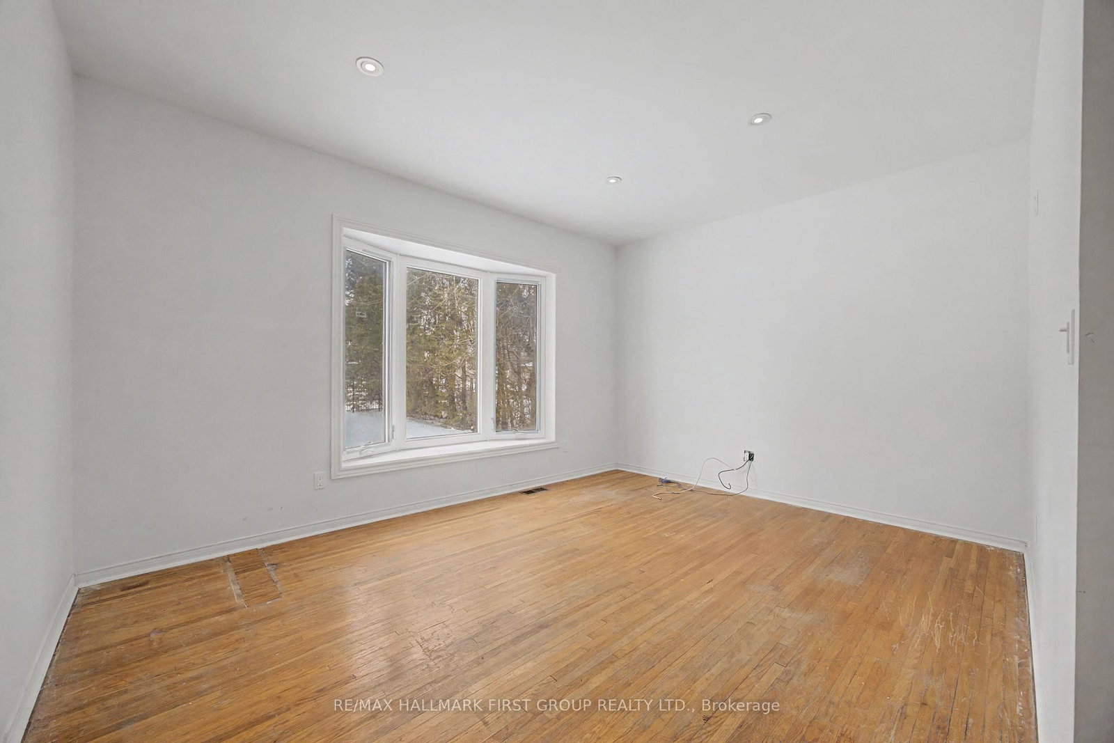 Detached House for sale at 239 Davidson Street, Pickering, Ontario, L1V 2P9 - Rural Pickering - MLS: E12917752