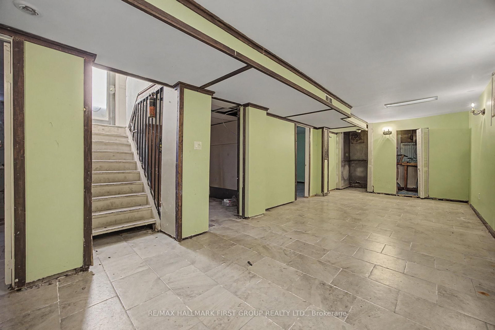 Detached House for sale at 239 Davidson Street, Pickering, Ontario, L1V 2P9 - Rural Pickering - MLS: E12917752