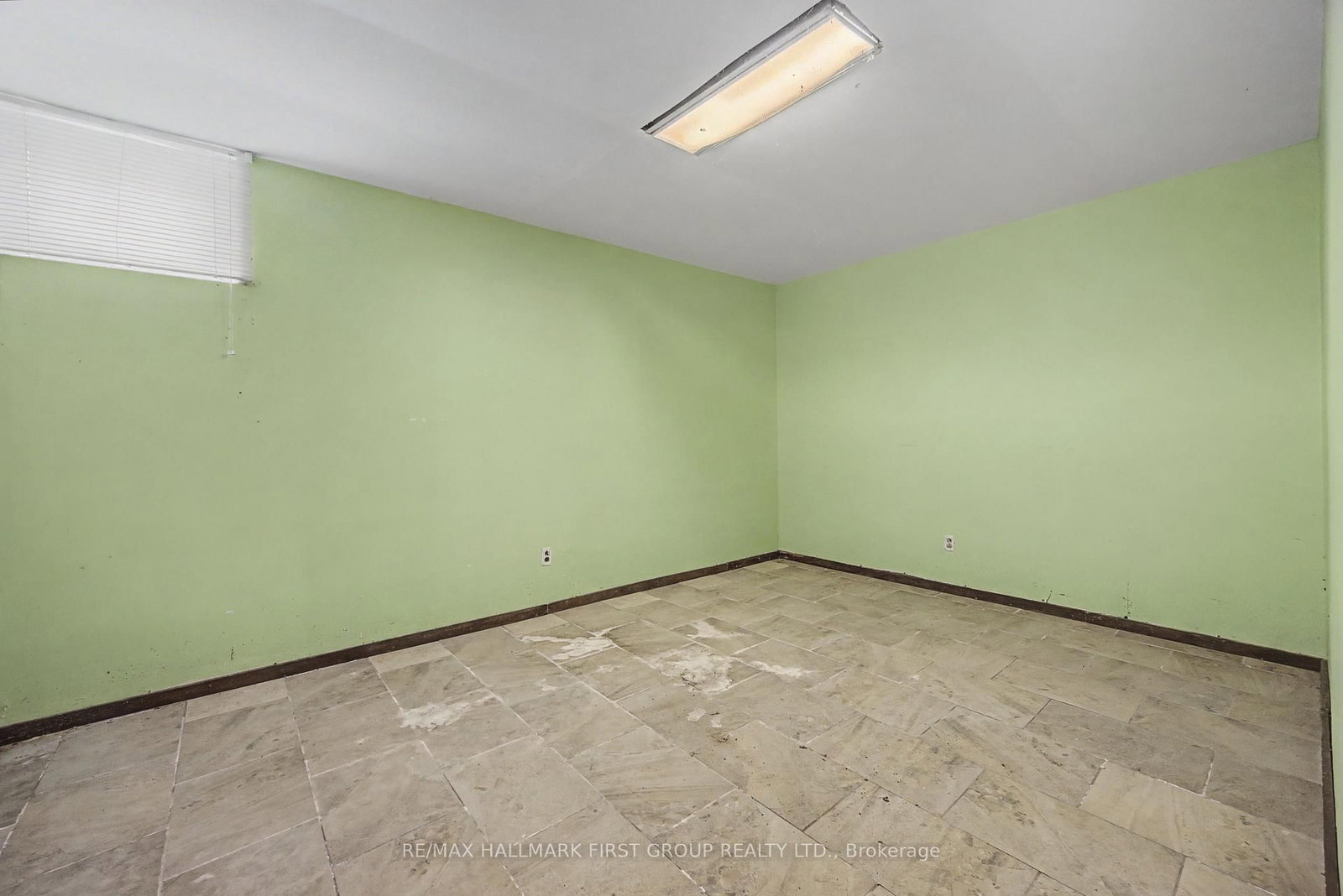 Detached House for sale at 239 Davidson Street, Pickering, Ontario, L1V 2P9 - Rural Pickering - MLS: E12917752