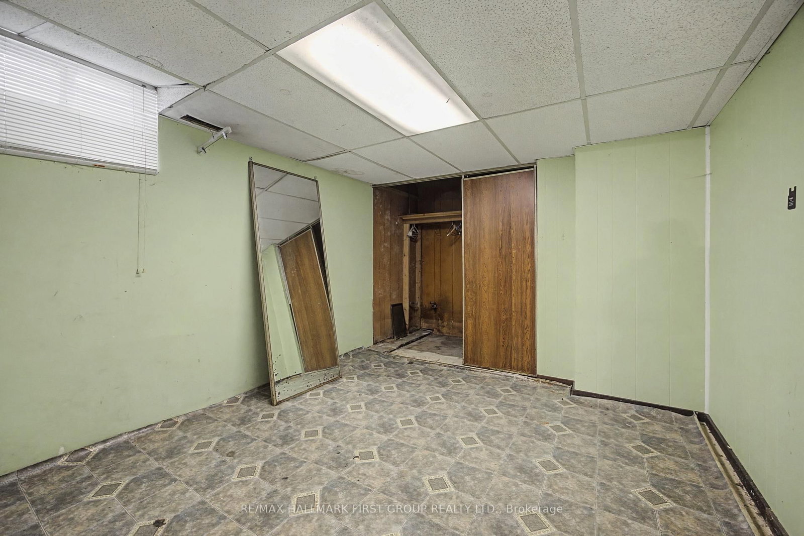 Detached House for sale at 239 Davidson Street, Pickering, Ontario, L1V 2P9 - Rural Pickering - MLS: E12917752