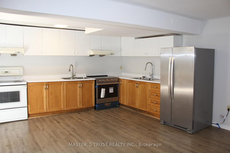 125 Purcell (Basement) Sq, Toronto, M1V 3Y9 | Image 2