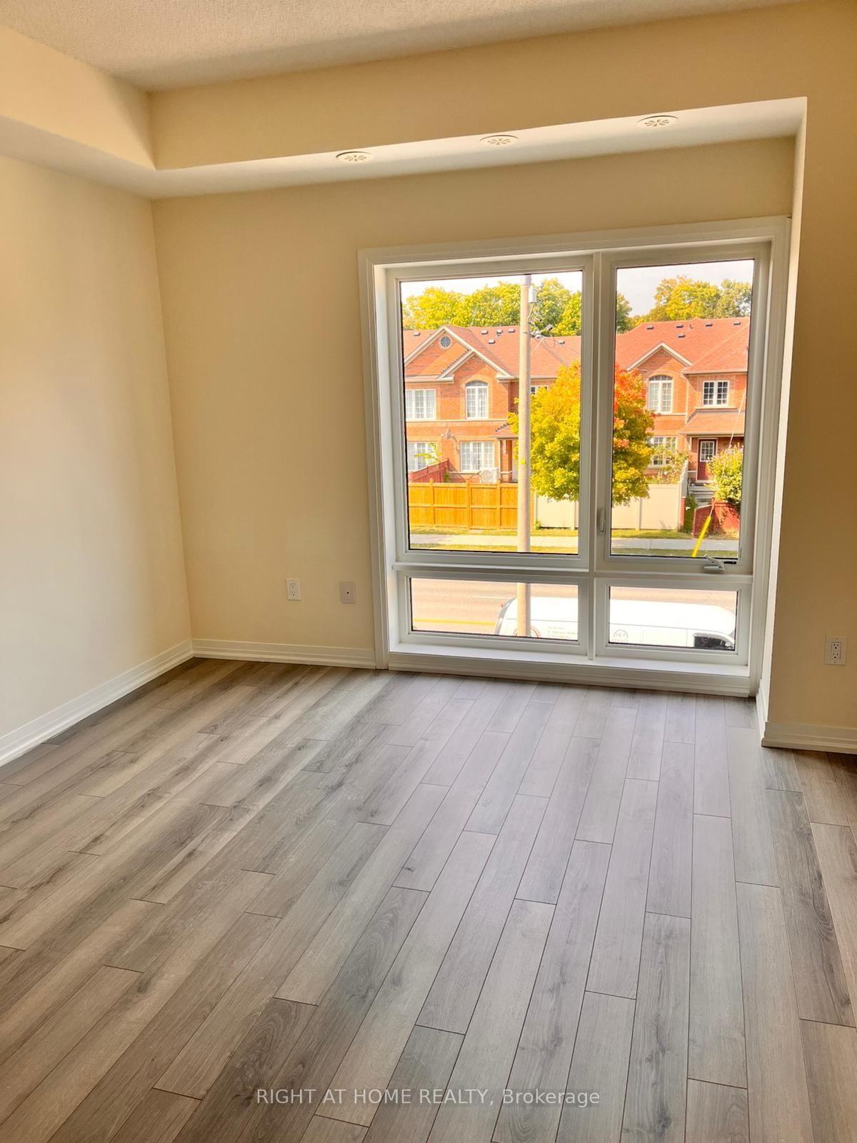 Condo for lease at 19-245 Mclevin Avenue, Toronto, Ontario, M1B 0E8 - Malvern - MLS: E12918406