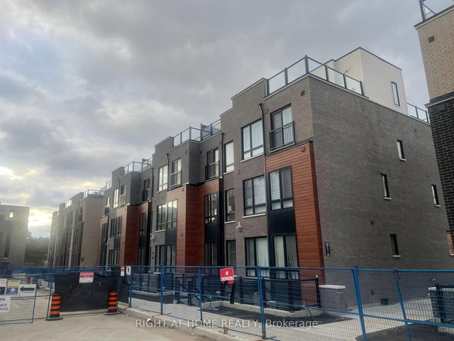 19 - 245 Mclevin Avenue