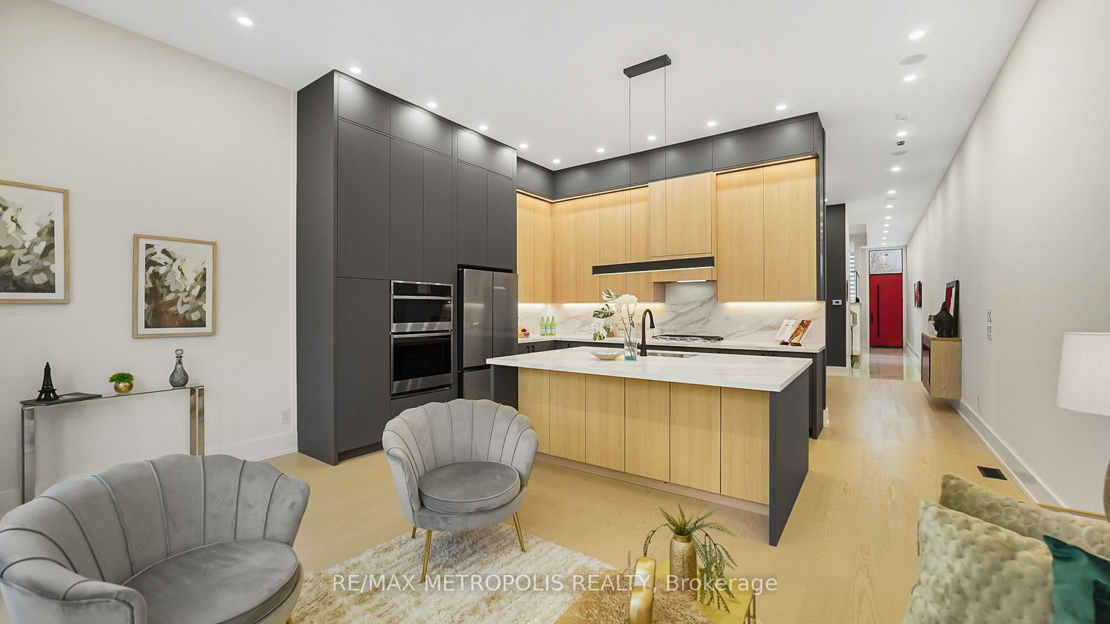 Detached House for sale at 39 Kenworthy Avenue, Toronto, Ontario, M1L 3B1 - Oakridge - MLS: E12919066