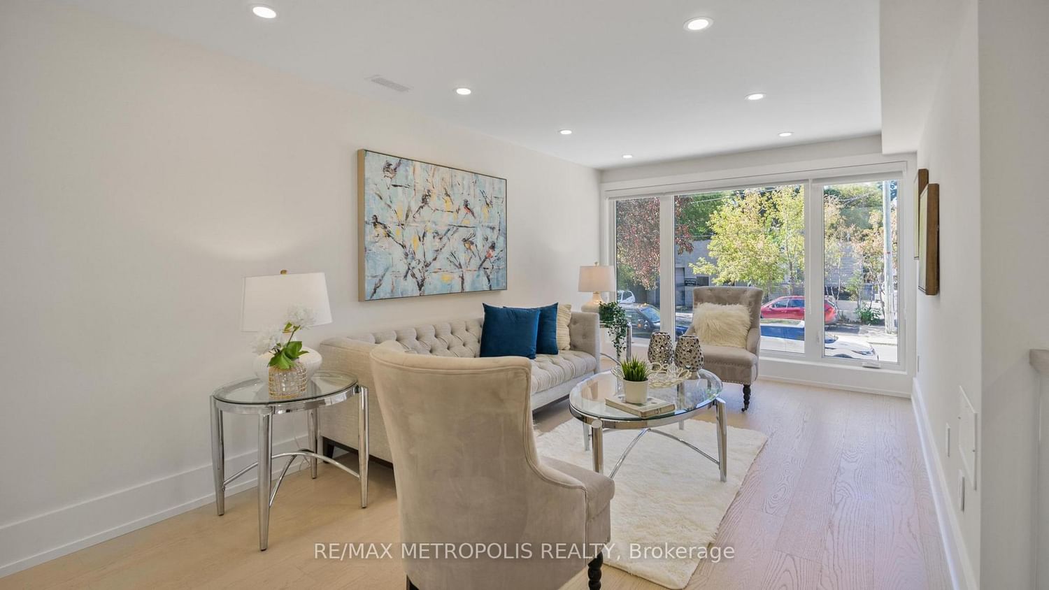 Detached House for sale at 39 Kenworthy Avenue, Toronto, Ontario, M1L 3B1 - Oakridge - MLS: E12919066