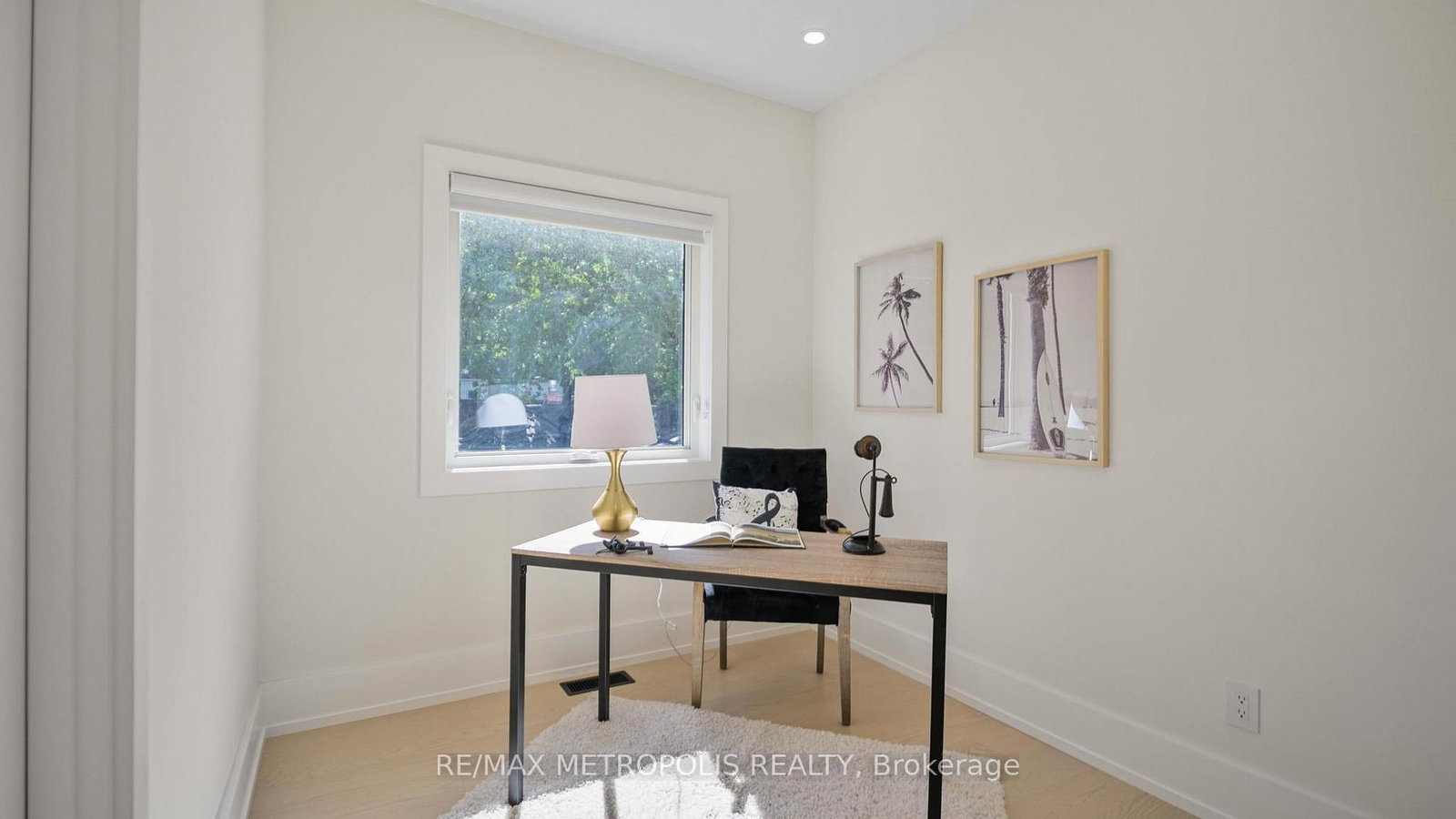 Detached House for sale at 39 Kenworthy Avenue, Toronto, Ontario, M1L 3B1 - Oakridge - MLS: E12919066