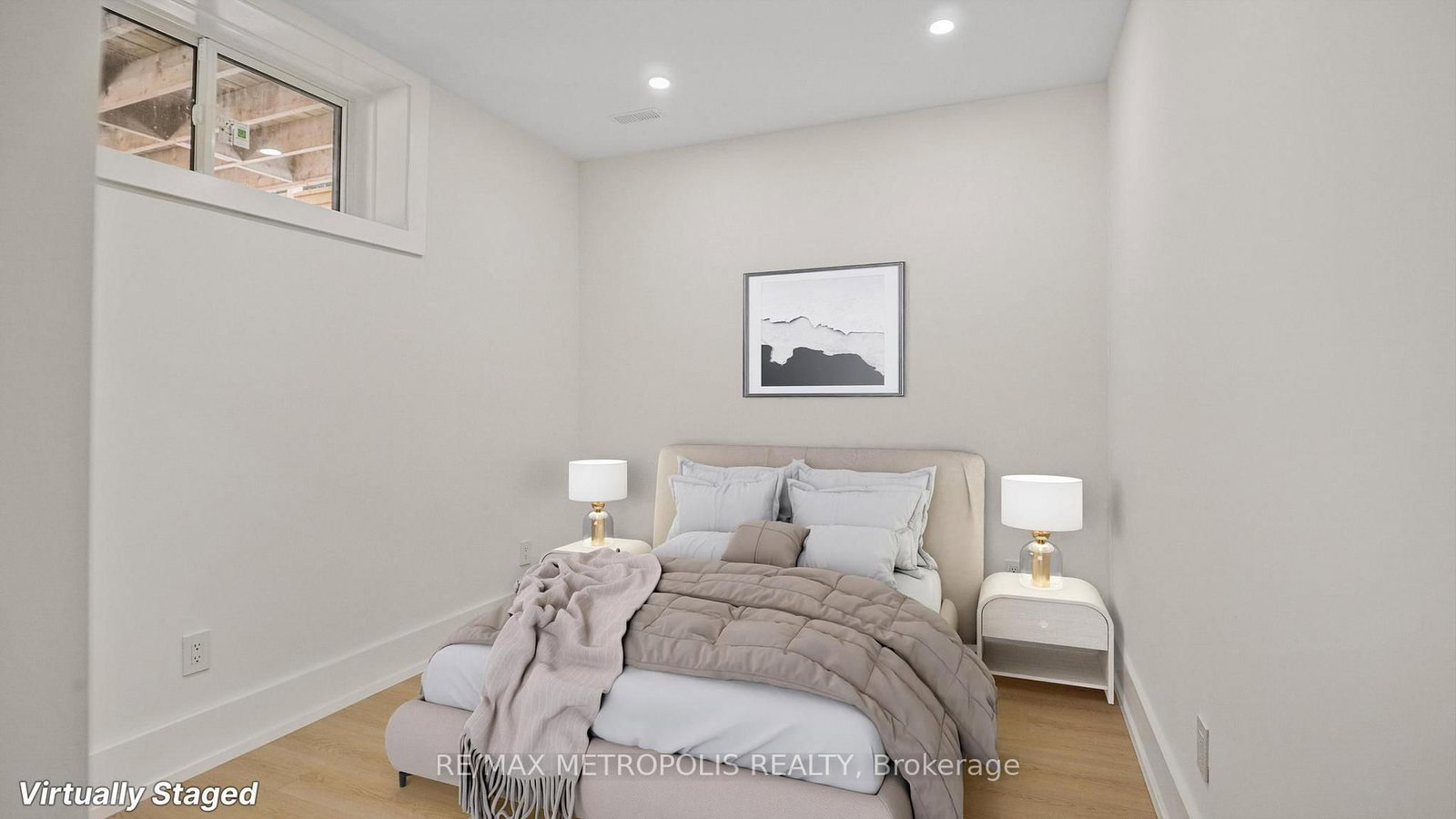 Detached House for sale at 39 Kenworthy Avenue, Toronto, Ontario, M1L 3B1 - Oakridge - MLS: E12919066