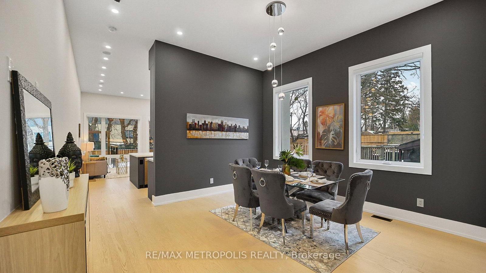 Detached House for sale at 39 Kenworthy Avenue, Toronto, Ontario, M1L 3B1 - Oakridge - MLS: E12919066