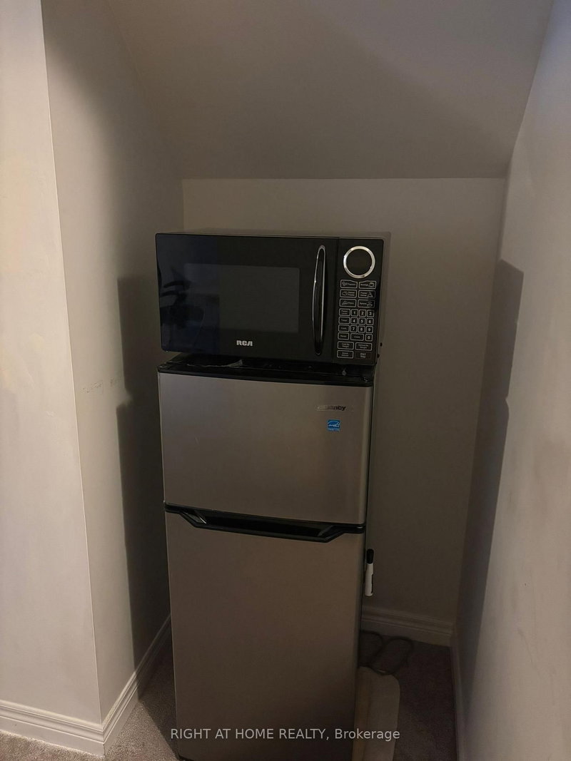 Basement - 53 Nearco Cres E, Oshawa, L1L 0J4 | Image 3