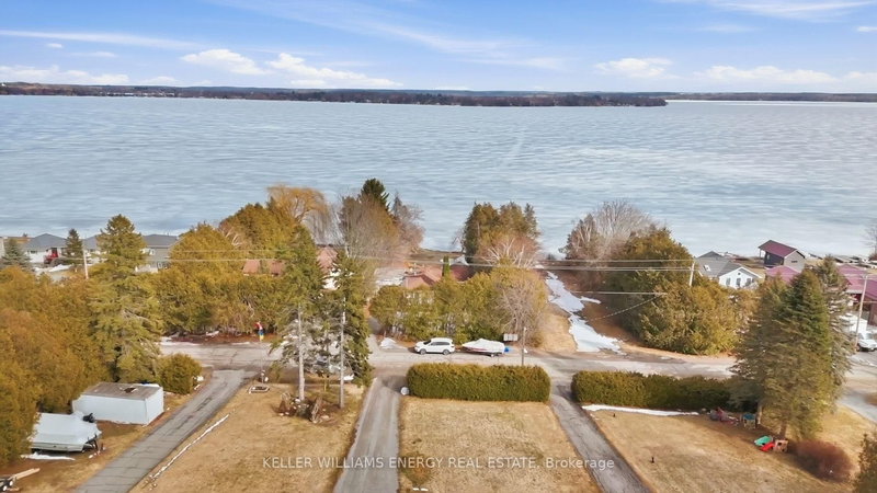 332 Carnegie Beach Rd, Scugog, L9L 1B6 | Image 2