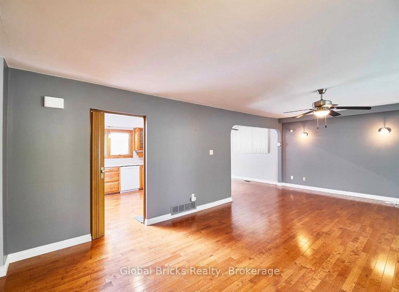 439 Kingston Rd, Ajax, L1S 6L7 | Image 3