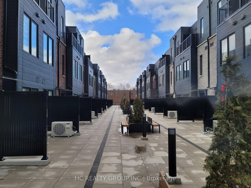 17 - 3079 Pharmacy Ave, Toronto, M1W 2H1 | Image 2