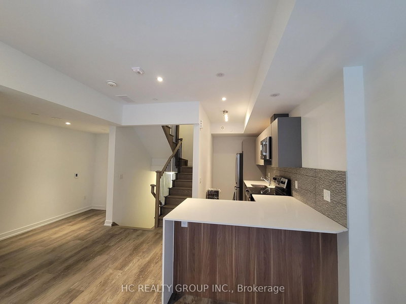 17 - 3079 Pharmacy Ave, Toronto, M1W 2H1 | Image 3