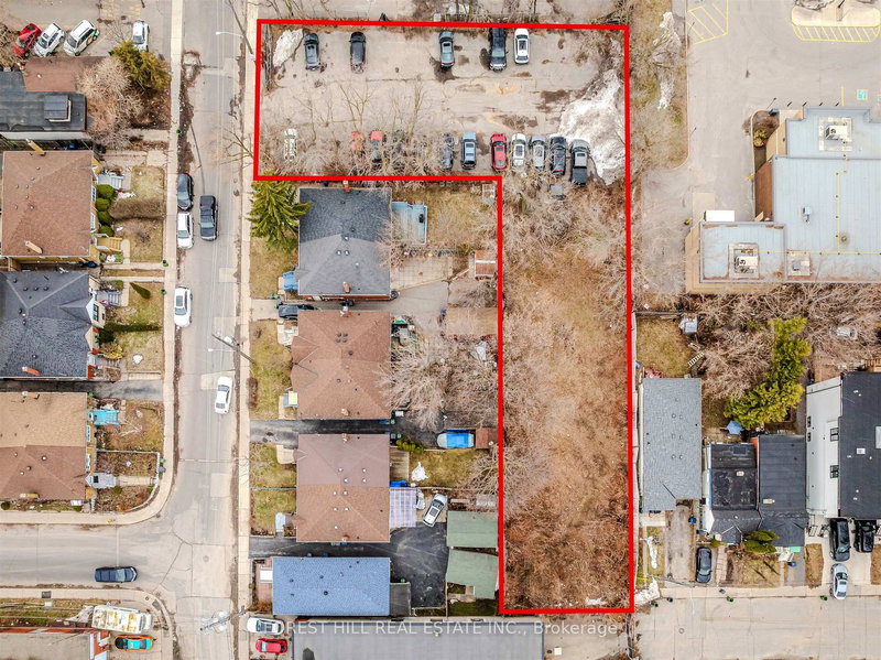 39 Thora Ave, Toronto, M1L 2P7 | Image 2