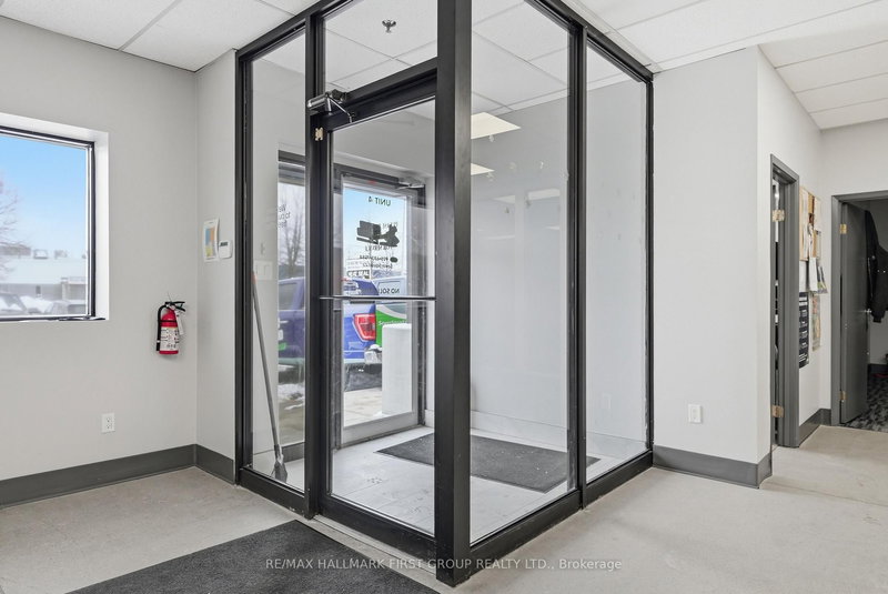 3&4 - 520 Westney Rd S, Ajax, L1S 7H4 | Image 3