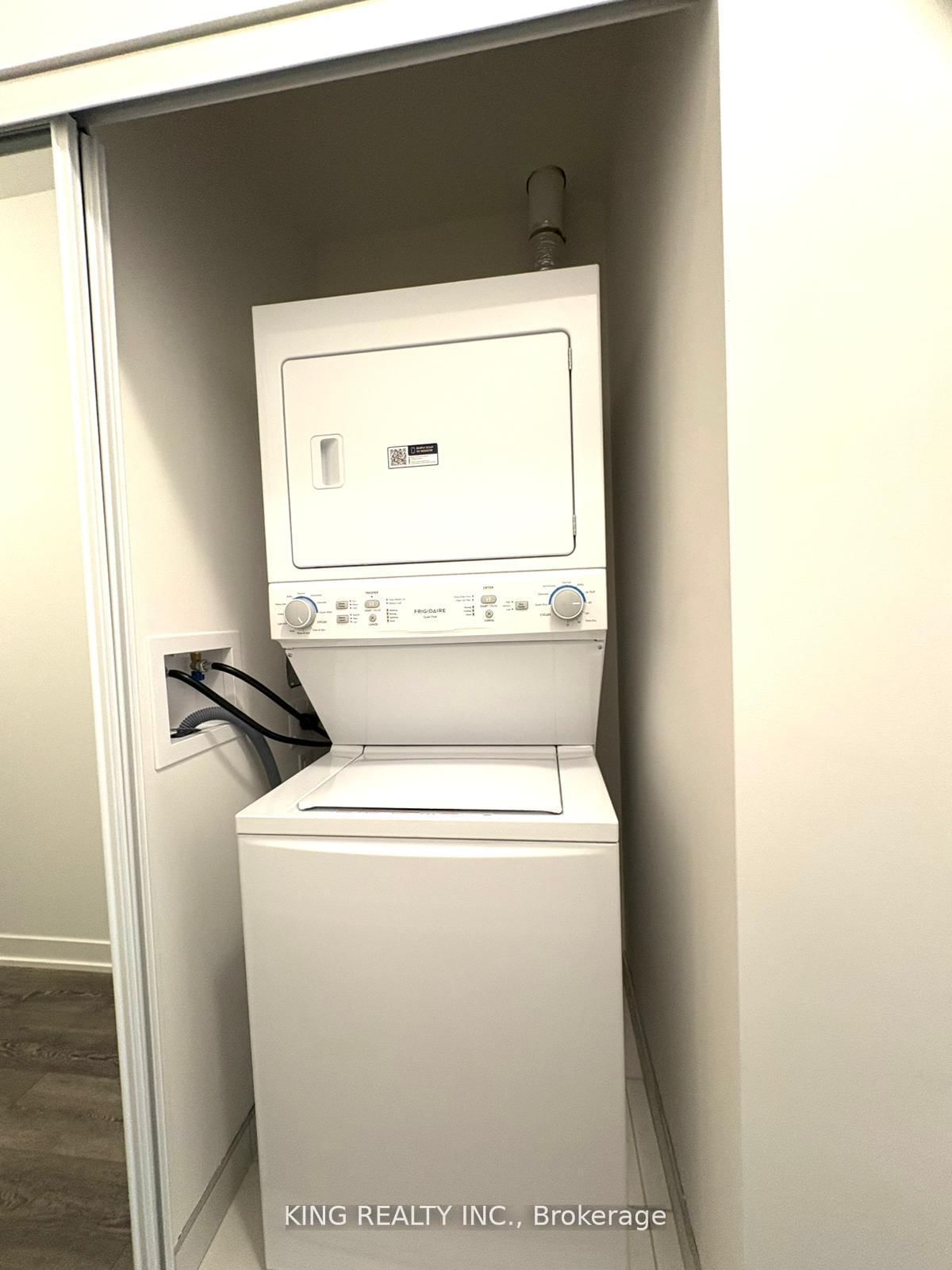 Condo for lease at 106-2 Manderley Drive, Toronto, Ontario, M1N 0C7 - Birchcliffe-Cliffside - MLS: E12921774